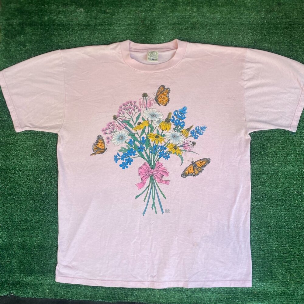 Vintage 90s Butterfly Flowers T-Shirt Cute Pink Nature Animal Wildlife Cottage